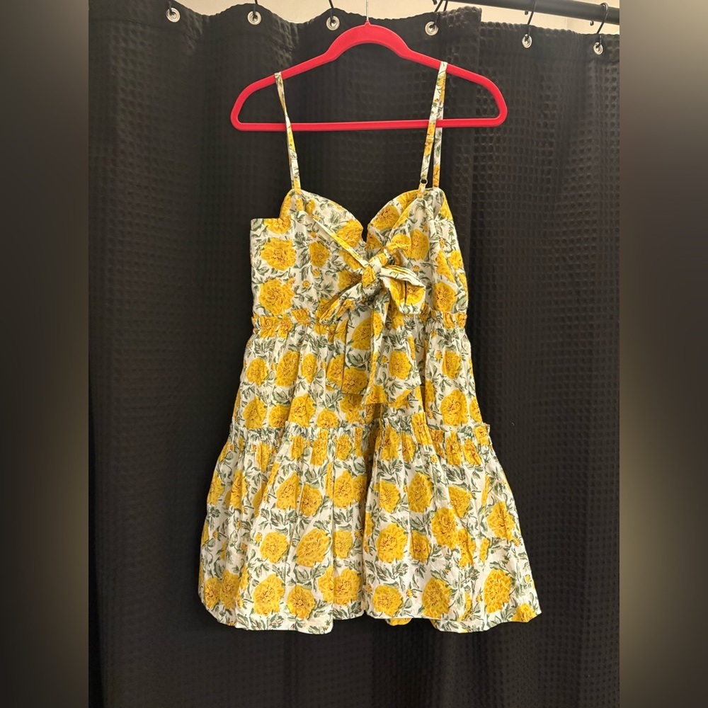 EDDY Kelsey Tie-Back Tiered Floral Mini Dress Medium Cream/ Canary Floral NWT - Picture 6 of 9